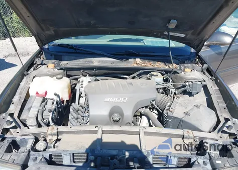 2002 Buick Lesabre Limited z USA, uszkodzony, nr VIN 1G4HR54K32U232987